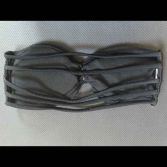 Hollister bikini top - Picture 2 of 2